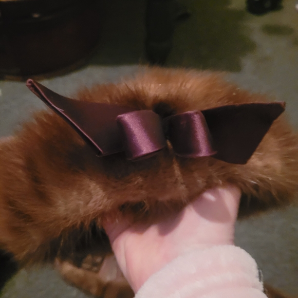 Chic Brown Fur Accessory Collection - Picture 6 of 10